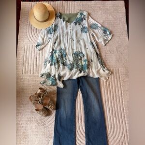 Floral V-Neck Tunic Top